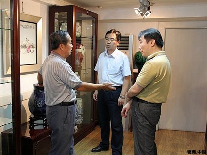 原中国陶瓷馆馆长常勇到我馆参观交流