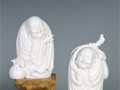 白瓷雕塑6寸游方沙勒  作者：苏清河