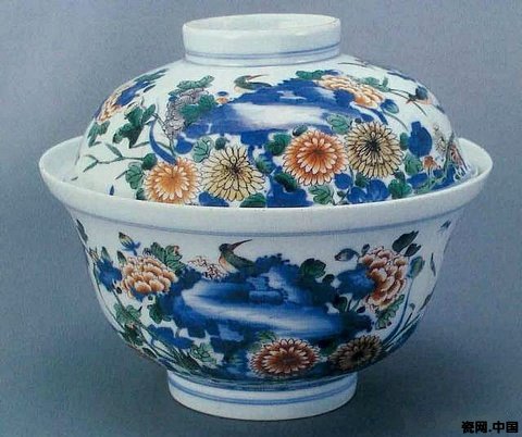 五彩瓷的历史发展及艺术特色